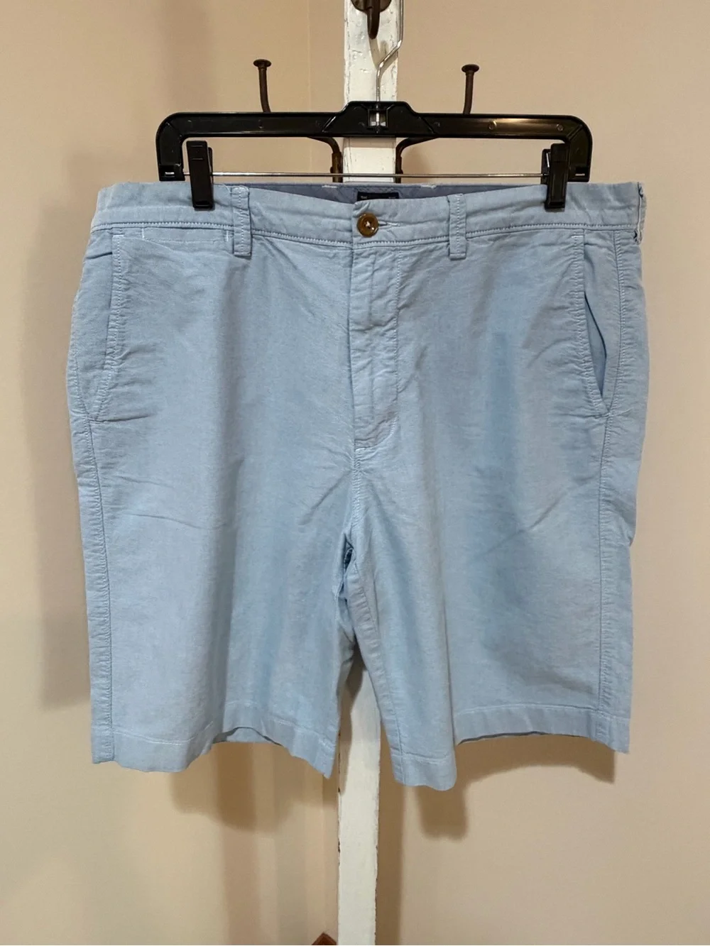MENS JCREW CLUB SHORTS FLAT FRONT IN  SIZE 36” WAIST 11” LENGTH IN LIGHT BLUE